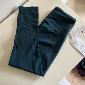 Athleta mesh capri leggings XS